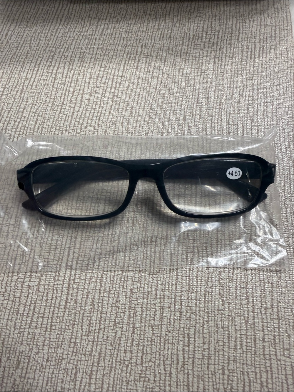 Classic Black Reading Glasses +4.50
